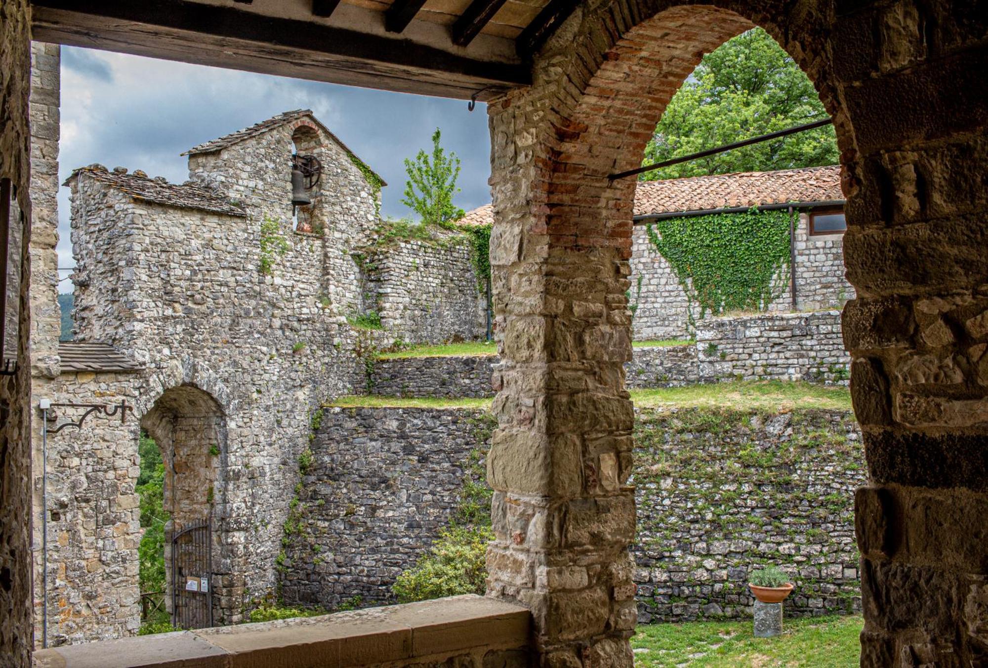 Agriturismo Terra Di Michelangelo Caprese Michelangelo Buitenkant foto